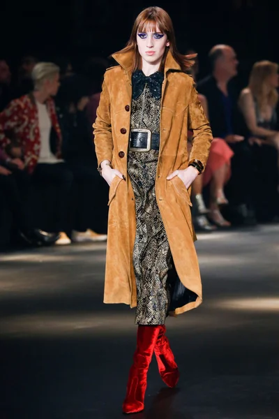 Look 42